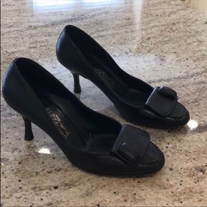 Ferragamo black shoes 7.5 B